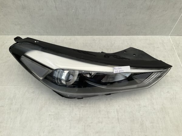 KOPLAMP HYUNDAI TUCSON 92102D7100 RECHTS HY-8137