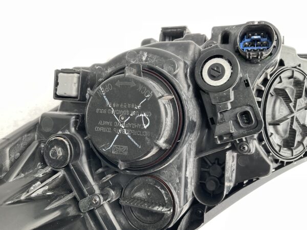 KOPLAMP HYUNDAI TUCSON 92102D7100 RECHTS HY-8137