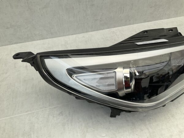 KOPLAMP HYUNDAI I30 92102G4020  RECHTS HY-5205