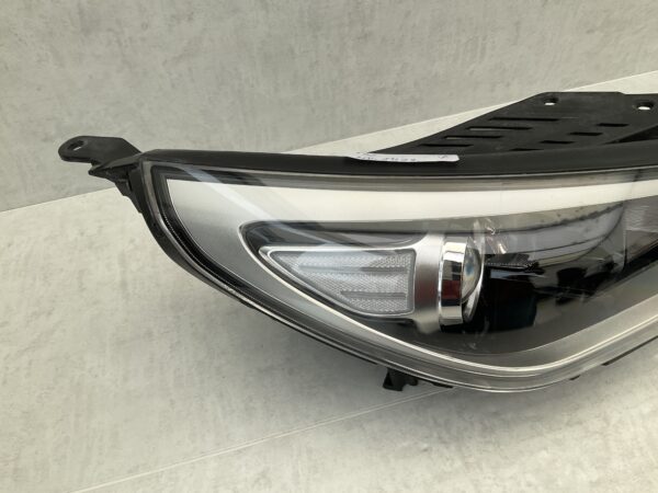 KOPLAMP HYUNDAI I30 LED 92102G4020 RECHTS HY-5332