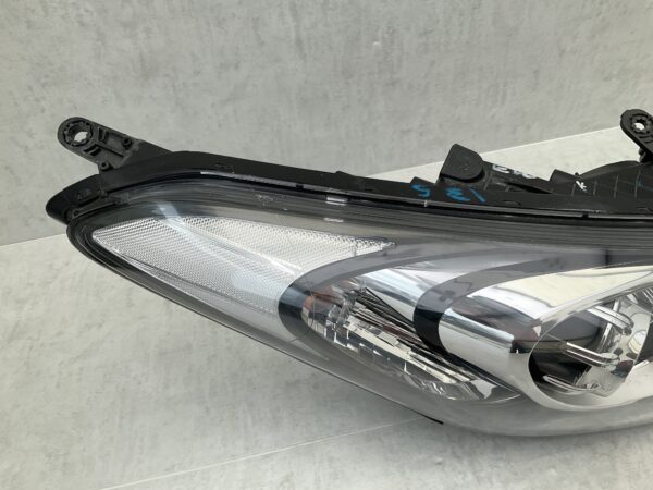 KOPLAMP HYUNDAI I30 led 92102-A6060 RECHTS HY-8405