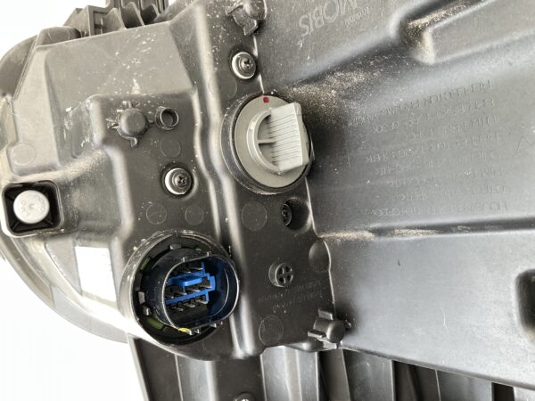 KOPLAMP HYUNDAI KONA J9921-63010 92101J9500 LINKS HY-8369