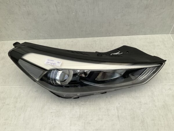 KOPLAMP HYUNDAI TUCSON 92102D7100 RECHTS HY-4882