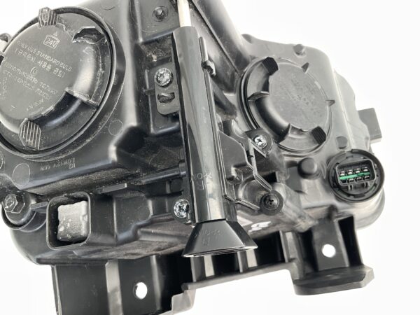 KOPLAMP HYUNDAI KONA LED 92102J9000 RECHTS HY-8085