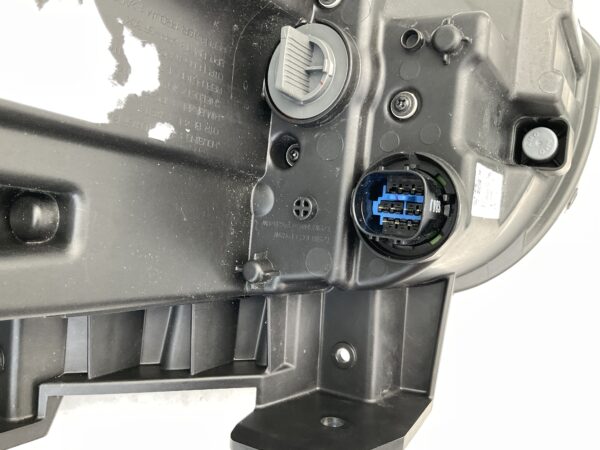 KOPLAMP HYUNDAI KONA J9921-63010 92102J9500 A21R RECHTS HY-5070