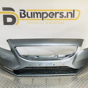 Bumper Volvo V40 Normaal geen pdc 31283732 Voorbumper 1-E3-13906z