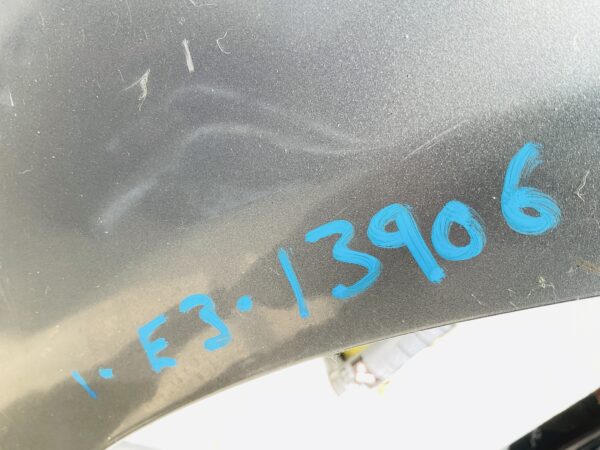 Bumper Volvo V40 Normaal geen pdc 31283732 Voorbumper 1-E3-13906z