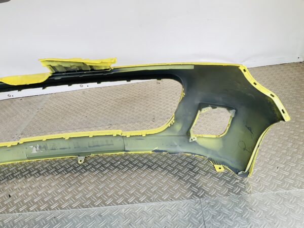 Bumper Peugeot 107 6-10 52119-0H090 Voorbumper 2-J1-13938z