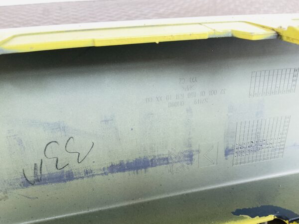 Bumper Peugeot 107 6-10 52119-0H090 Voorbumper 2-J1-13938z