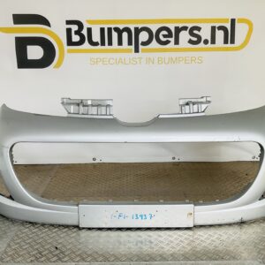 Bumper Peugeot 107 6-10 52119-0H090 Voorbumper 2-J1-13937z