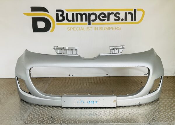 Bumper Peugeot 107 6-10 52119-0H090 Voorbumper 2-J1-13937z