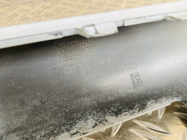 Bumper Peugeot 107 2005-2007 52119-0H050 Voorbumper 2-J1-13941z