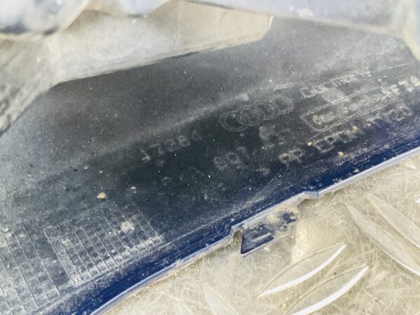 Bumper Audi A1 8xA Facelift 15-19 8XA807437 Voorbumper 1-H7-13942z