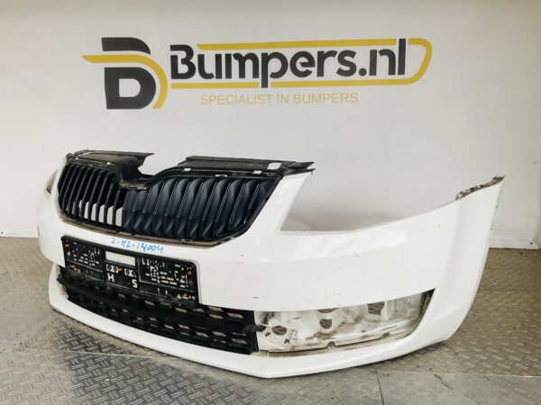 Bumper Skoda Octavia 5E 2021-2023 5E0807221 Voorbumper 2-H2-14004z