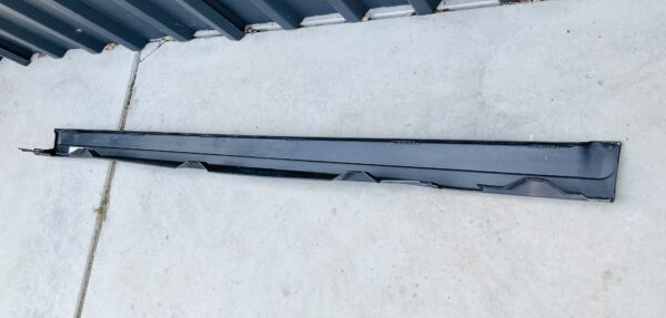 Dorpel Mercedes EQA H243  A2476981000 Rechts  Zijskirt MB-21386