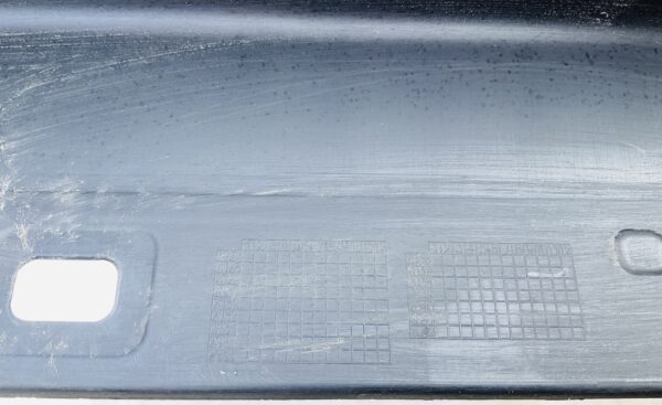 Dorpel Mercedes EQA H243  A2476981000 Rechts  Zijskirt MB-21386