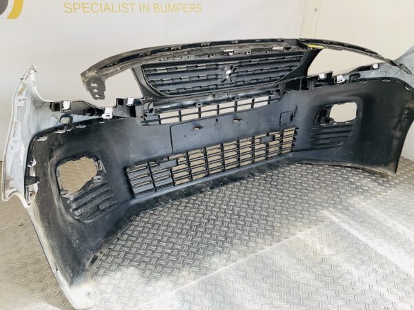 Bumper Peugeot Partner 9816765680 Voorbumper 1-J5-14019z