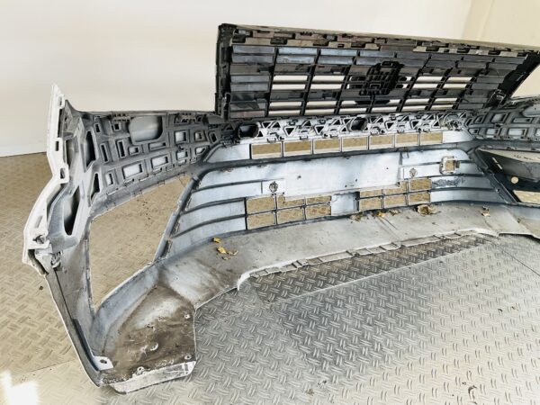 Bumper Volkswagen Crafter 7C0 4xpdc 7C0807221A Voorbumper 1-C10-14188z