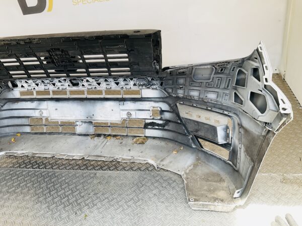 Bumper Volkswagen Crafter 7C0 4xpdc 7C0807221A Voorbumper 1-C10-14188z