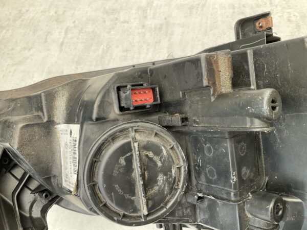 KOPLAMP OPEL ASTRA J 09-12 LED 1EG010011-61 LINKS OP-4014