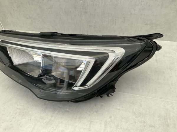 KOPLAMP OPEL CROSSLAND X HALOGEEN LED 13467967 LINKS OP-4448