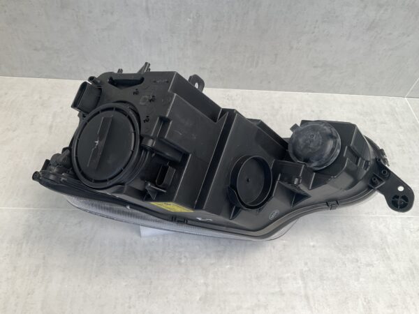 KOPLAMP SKODA YETI 5L HALOGEEN 5L1941018A RECHTS SK-8040
