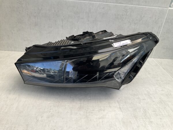 KOPLAMP SKODA ENYAQ CRYSTAL LED 5LB941015A LINKS SK-8454