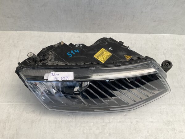 KOPLAMP SKODA OCTAVIA 5E1 XENON 5E1941018B RECHTS SK-8271