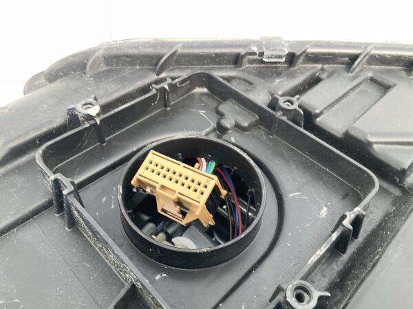 KOPLAMP SKODA OCTAVIA 5E1 XENON 5E1941018B RECHTS SK-8271