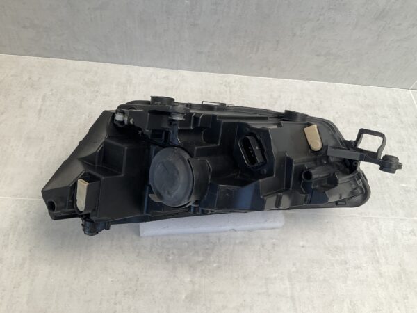 KOPLAMP SKODA FABIA MK5 CRYSTAL LIGHTING 6VB941016  RECHTS SK-8177