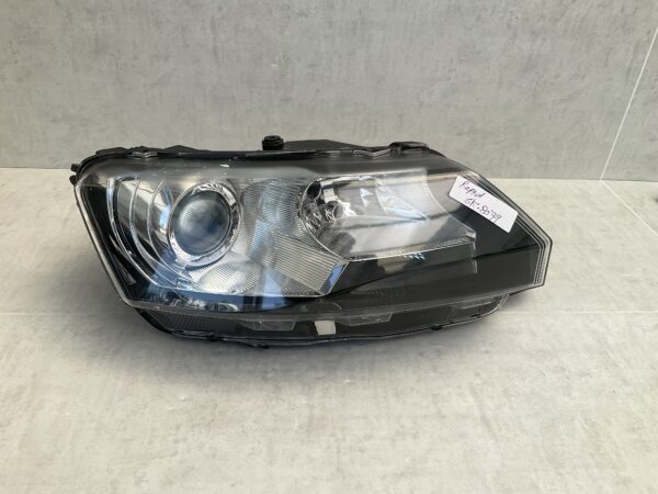 KOPLAMP SKODA RAPID XENON 5J 5JB941016A RECHTS SK-8079