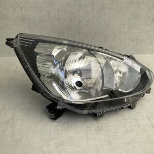 KOPLAMP MITSUBISHI SPACESTAR 14-17 HALOGEEN 8301C194 LINKS MI-1543