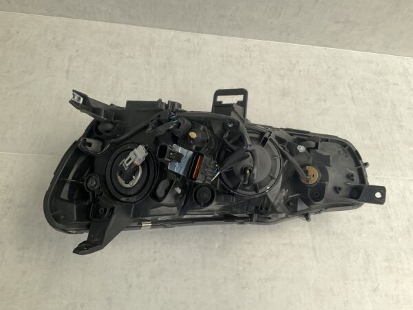 KOPLAMP MITSUBISHI LANCER 8301C3-38 MBR RECHTS MI-8047