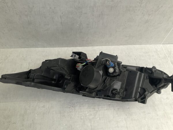 KOPLAMP MITSUBISHI ECLIPSE CROSS 17-20 LED RECHTS MI-8407
