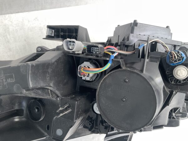 KOPLAMP MITSUBISHI ECLIPSE CROSS 17-20 LED RECHTS MI-8407