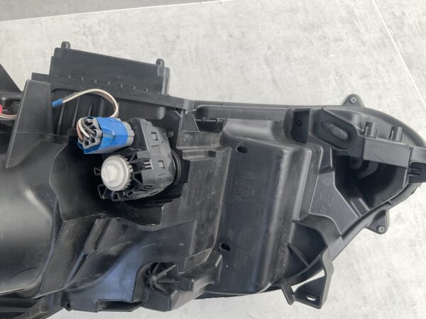 KOPLAMP MITSUBISHI ECLIPSE CROSS 17-20 LED RECHTS MI-8407