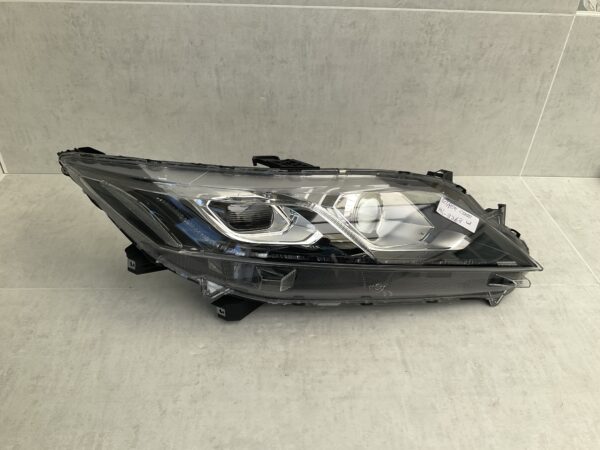 KOPLAMP MITSUBISHI ECLIPSE CROSS 17-20 LED RECHTS MI-3263
