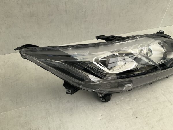 KOPLAMP MITSUBISHI ECLIPSE CROSS 17-20 LED RECHTS MI-3263
