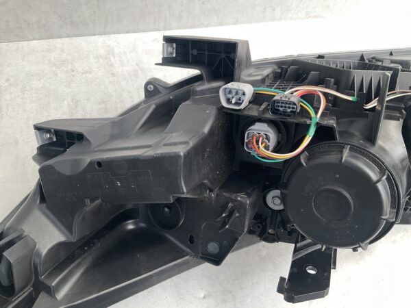 KOPLAMP MITSUBISHI ECLIPSE CROSS 17-20 LED RECHTS MI-3263