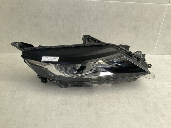 KOPLAMP MITSUBISHI L-200 L200 PICKUP 8301D378 RECHTS MI-8134