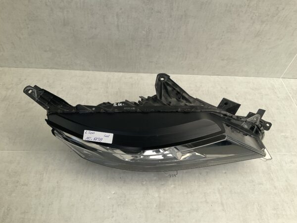 KOPLAMP MITSUBISHI L-200 L200 PICKUP 8301D378 RECHTS MI-8134