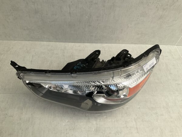 KOPLAMP MITSUBISHI ASX XENON 8301B587 LINKS MI-8224