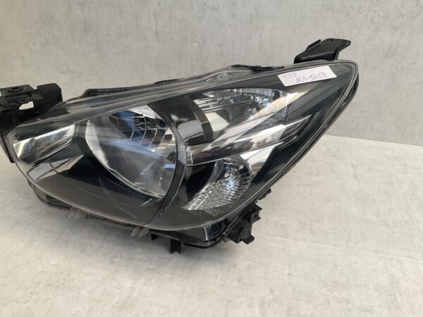 KOPLAMP MAZDA 2 HALOGEEN DB5J51040 LINKS MA-5053