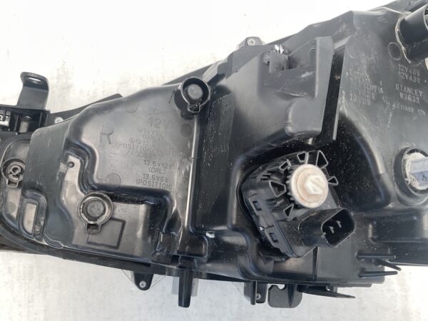 KOPLAMP MAZDA 3 FULL LED B63051030 RECHTS MA-4768