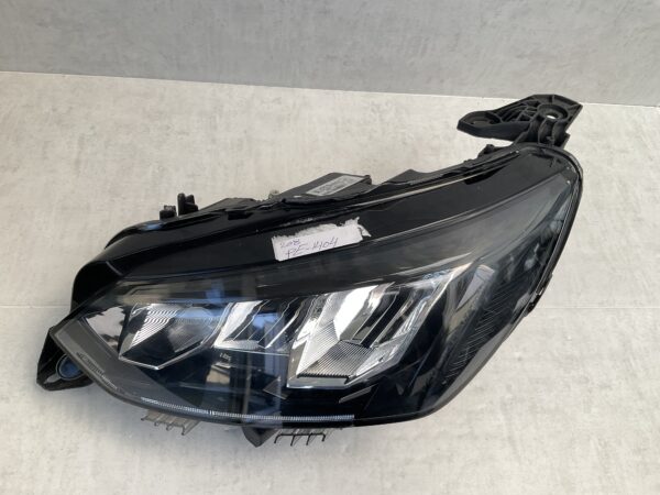 KOPLAMP PEUGEOT 208 2008 19-23 LED 90200109 9833036380 LINKS PE-1404