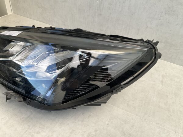 KOPLAMP PEUGEOT 208 2008 19-23 LED 90200109 9833036380 LINKS PE-1403