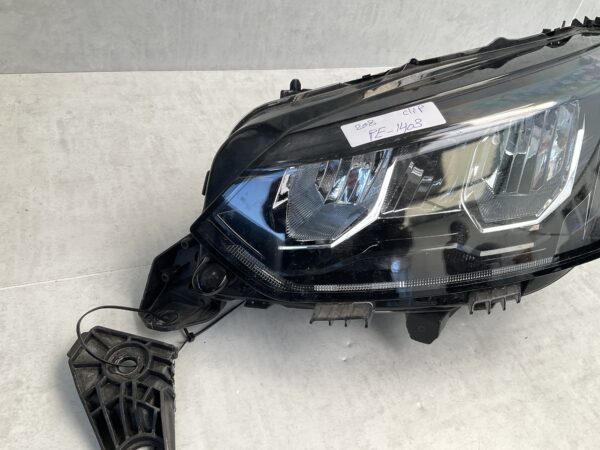 KOPLAMP PEUGEOT 208 2008 19-23 LED 90200109 9833036380 LINKS PE-1403