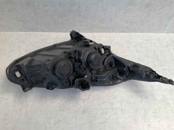 KOPLAMP PEUGEOT 208 HALOGEEN FACELIFT 89905649 LINKS PE-209
