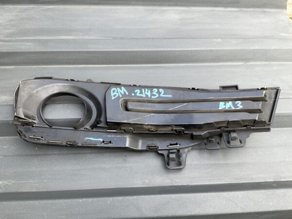 Bumper Grill BMW 3 F30 51117396858 Mistlamp Rooster Rechts BM:21432