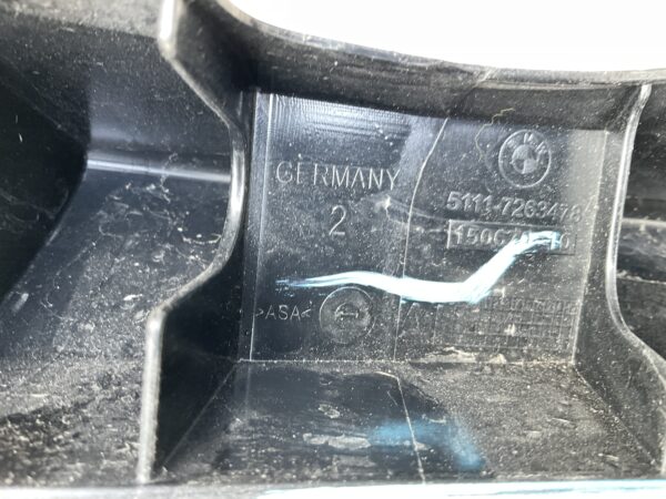 Bumper Grill Bmw 3 F30 F31 51117263478 Voorbumper Onderste Midden Gril BM:21435